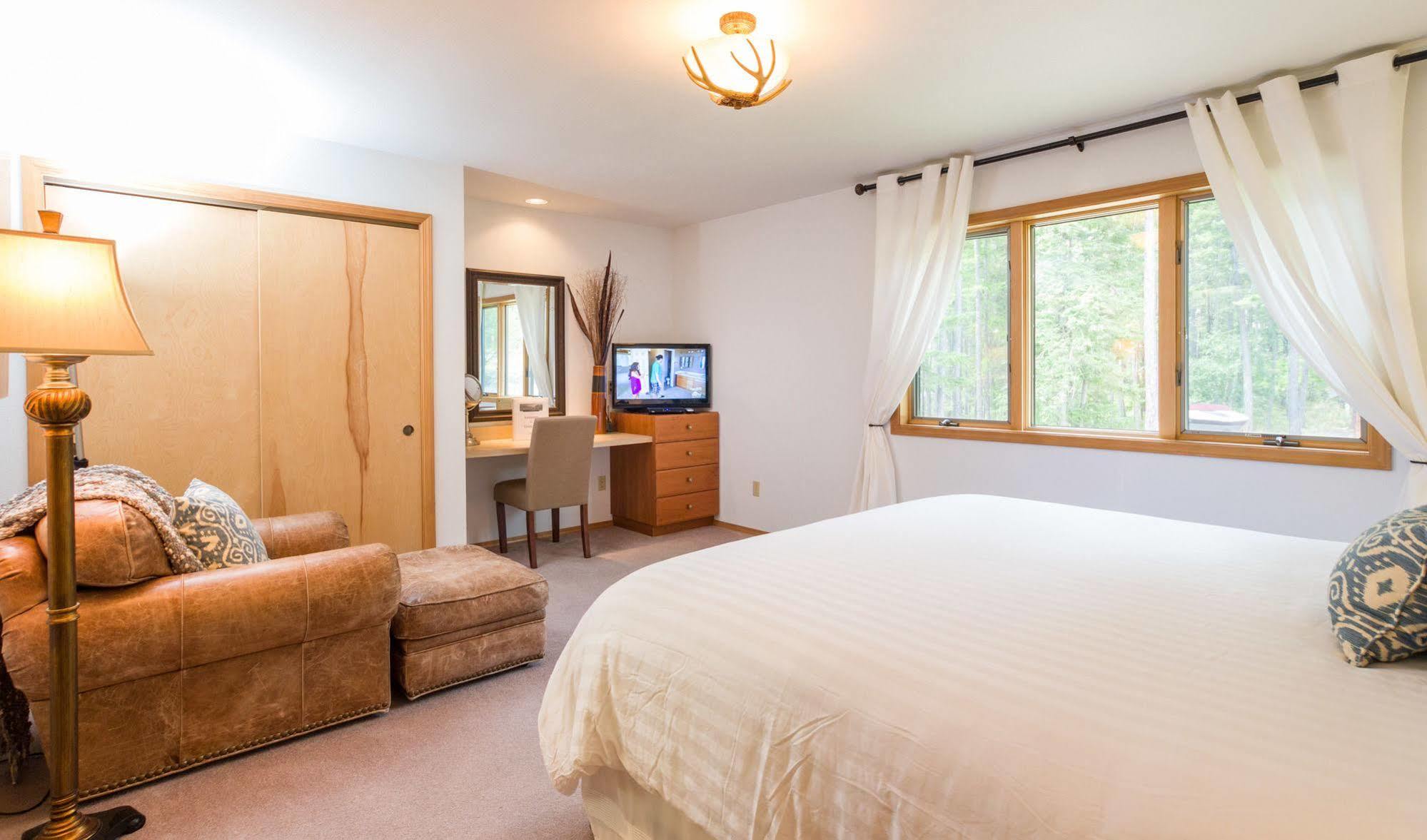 Meadow Lake View Bed And Breakfast Columbia Falls Exterior photo
